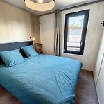 - 6 Pers. - Piscine Chauffee - Terrasse Privative - Proche Et Commerces - Fr-1-361-470