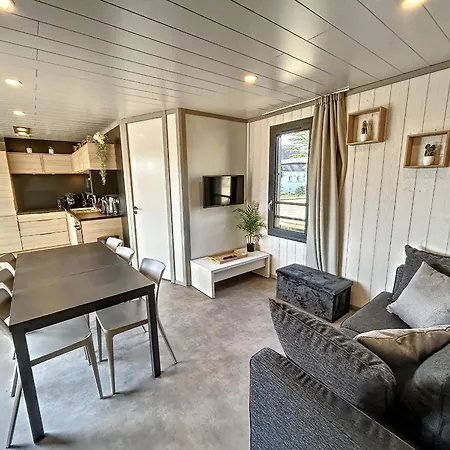 - 6 Pers. - Piscine Chauffée - Terrasse Privative - Proche Et Commerces - Fr-1-361-470 *