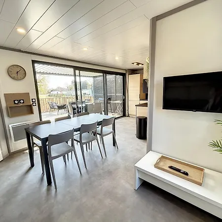 - 6 Pers. - Piscine Chauffée - Terrasse Privative - Proche Et Commerces - Fr-1-361-470 Chalet *