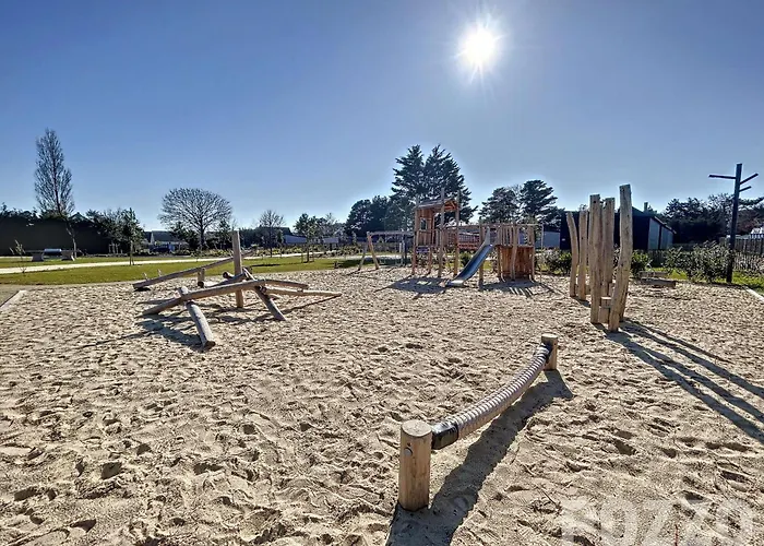 - 6 Pers. - Piscine Chauffee - Terrasse Privative - Proche Et Commerces - Fr-1-361-470 *