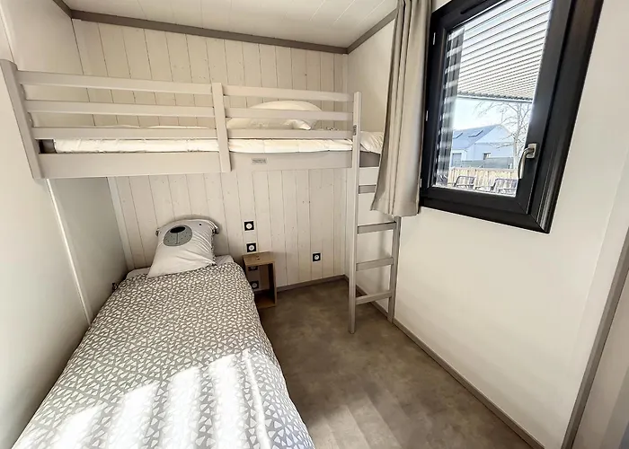 - 6 Pers. - Piscine Chauffee - Terrasse Privative - Proche Et Commerces - Fr-1-361-470 Шале